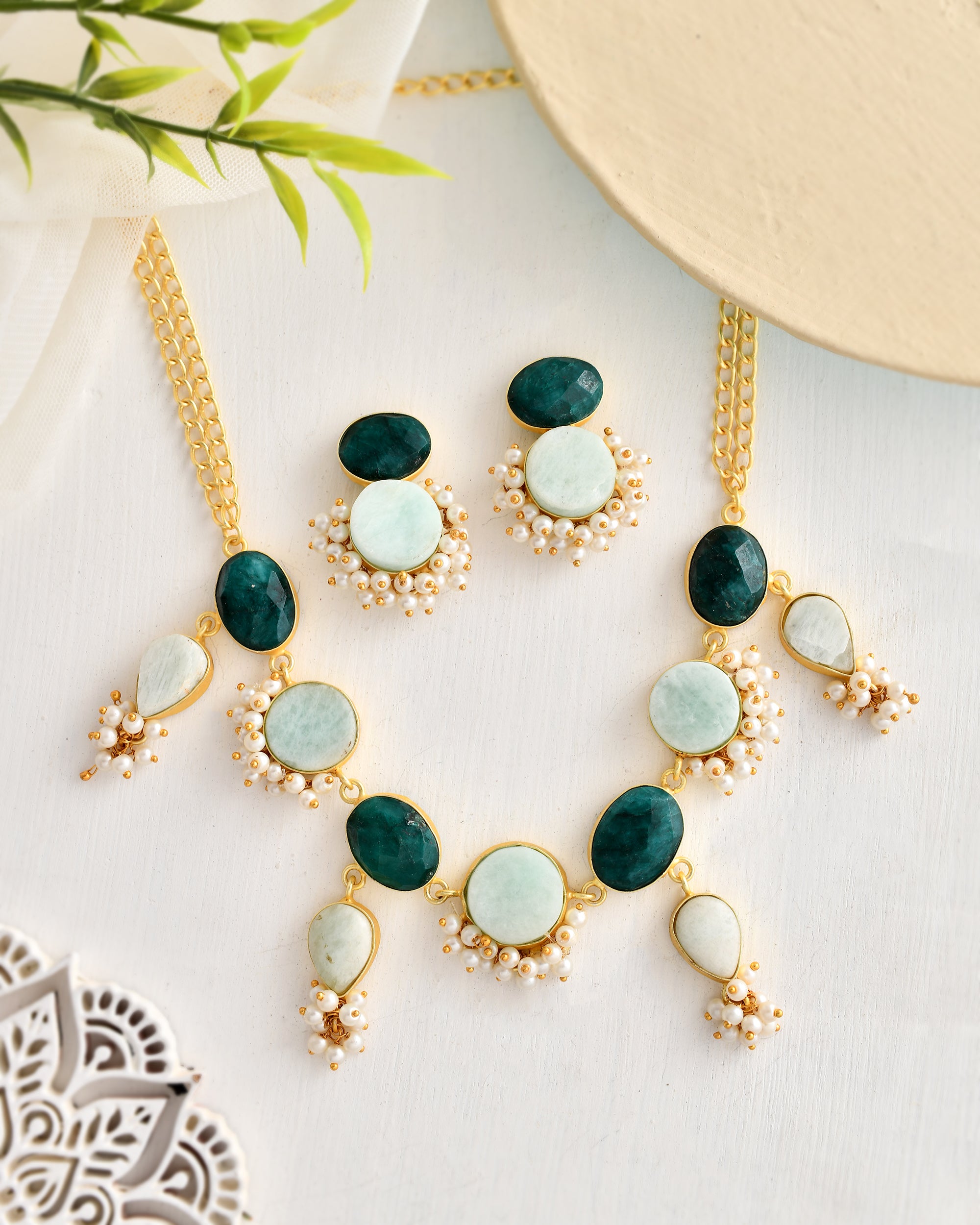 FIESTA STATEMENT NECKLACE